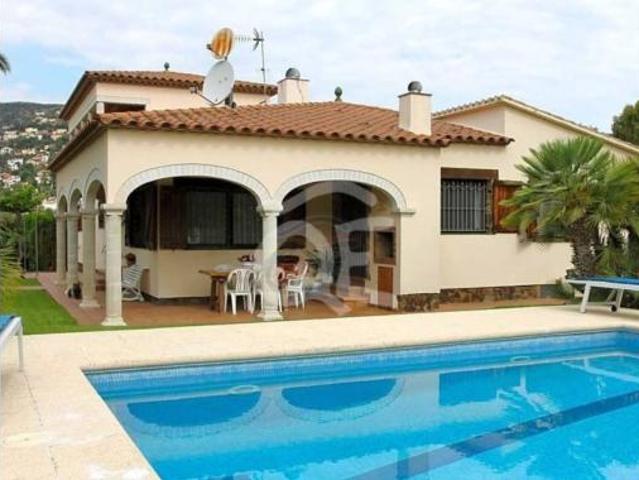 Chalet en venta en Calonge, Girona