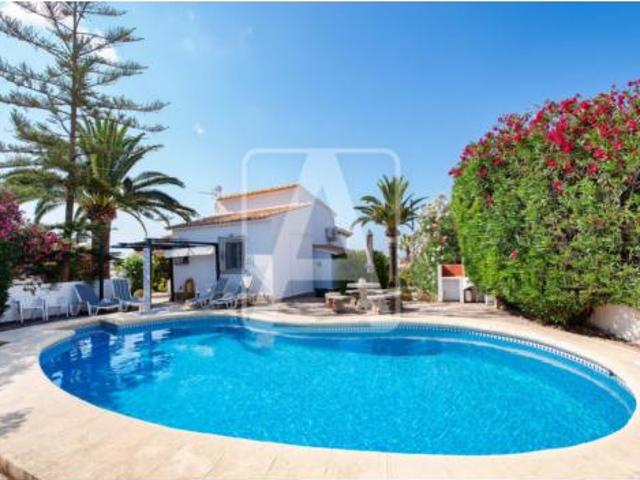 Villa en venta en Calpe, Ortembach