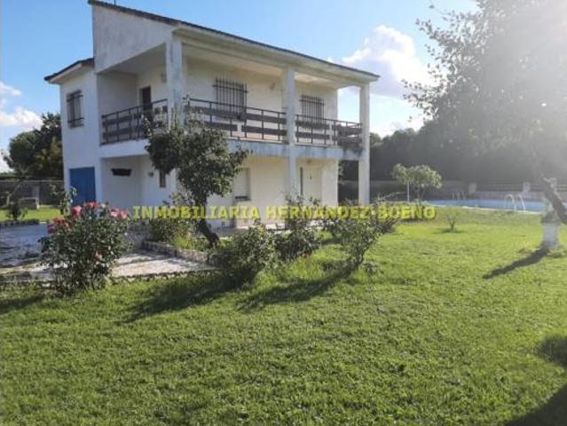 Chalet en venta en Calvarrasa De Abajo, Castilla y León