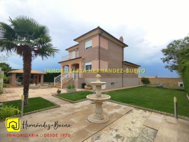 Chalet en venta en Calvarrasa De Abajo, Castilla y León