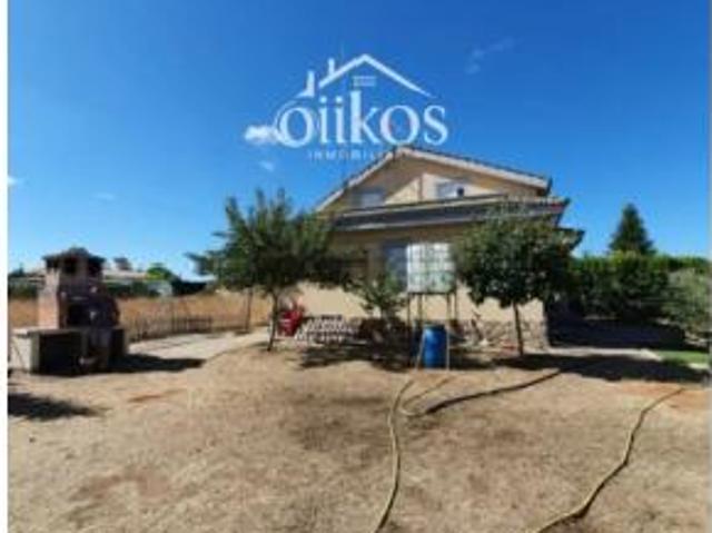 Chalet en venta en Calvarrasa De Arriba, Castilla y León
