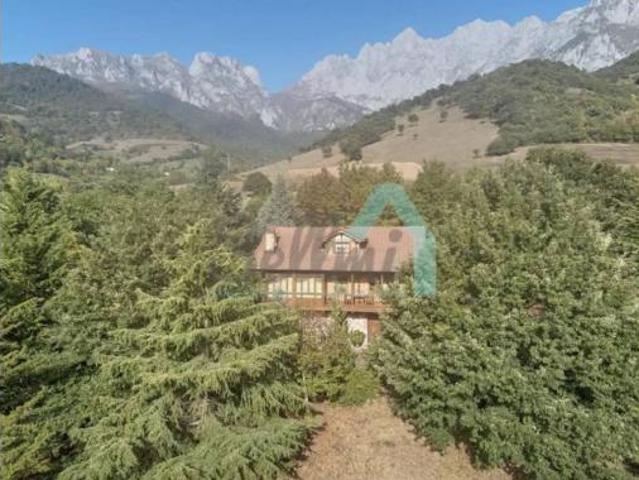 Chalet en venta en Camaleño, Cantabria