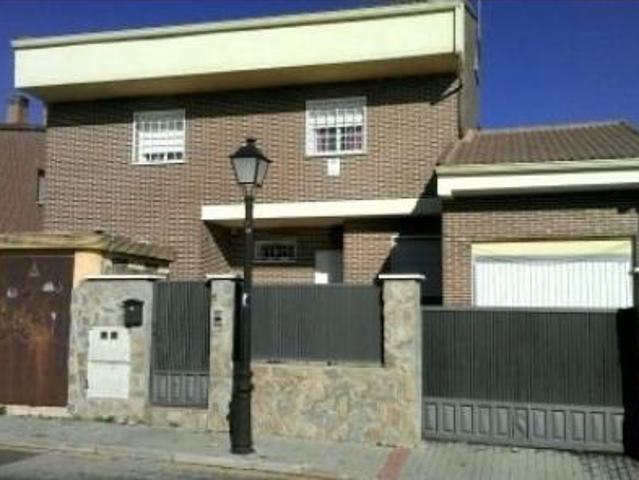 Chalet en venta en Camarma De Esteruelas, Madrid