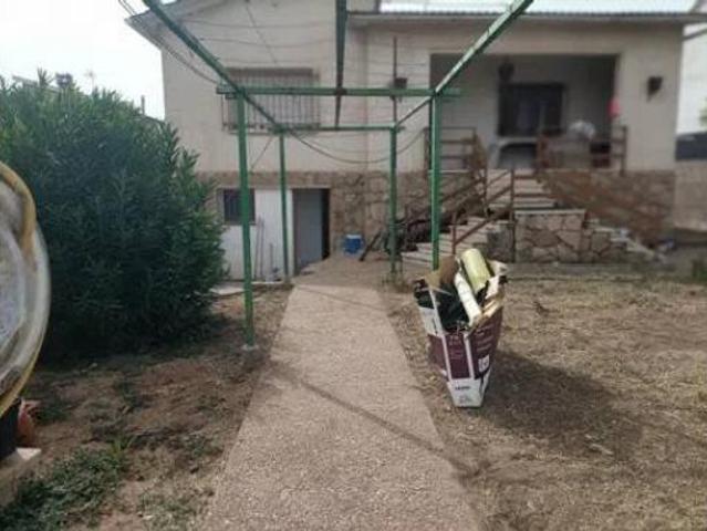 Chalet en venta en Camarma De Esteruelas, Madrid