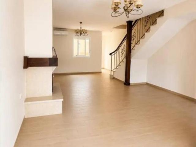 Chalet en venta en Camas, Andalucía