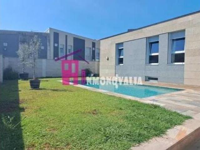 Chalet en venta en Darbo, O Morrazo