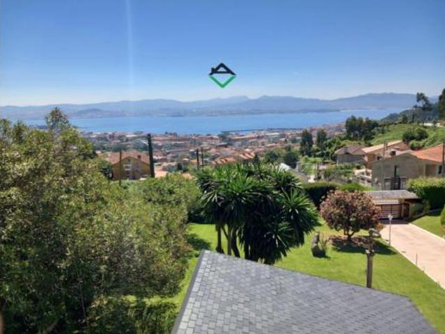 Chalet en venta en Coiro, O Morrazo