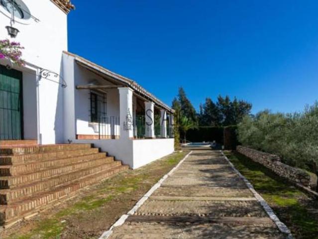 Chalet en venta en Cantillana, Andalucía
