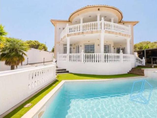 Chalet en venta en les Palmeres, Garraf