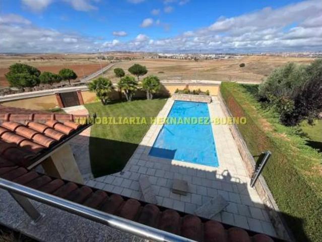 Chalet en venta en Carbajosa De La Sagrada, Castilla y León