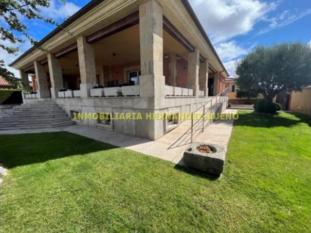 Chalet en venta en Carbajosa De La Sagrada, Castilla y León