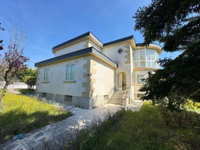 Villa en venta en Carbajosa De La Sagrada