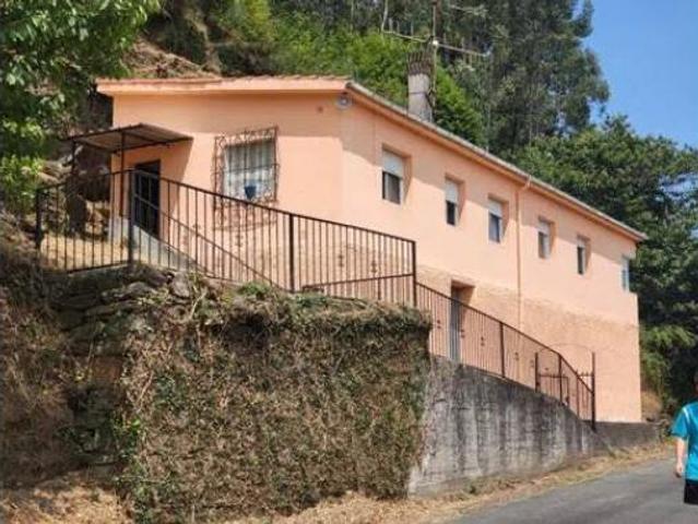 Chalet en venta en Chantada, Galicia