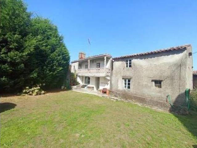 Chalet en venta en Baños Vellos, Carballo