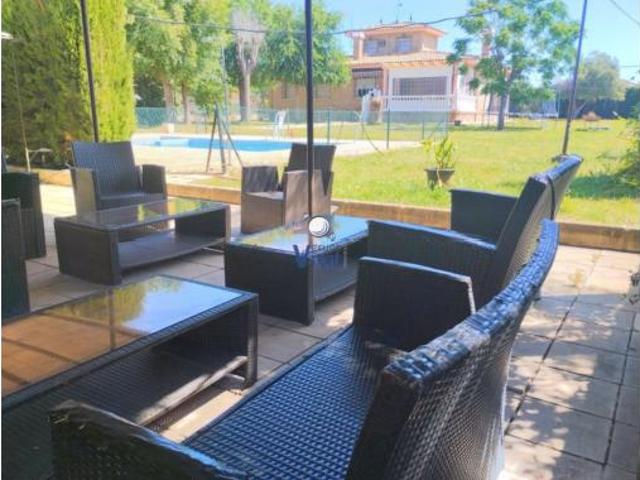 Chalet en venta en Urbanización el Socorro, Carmona