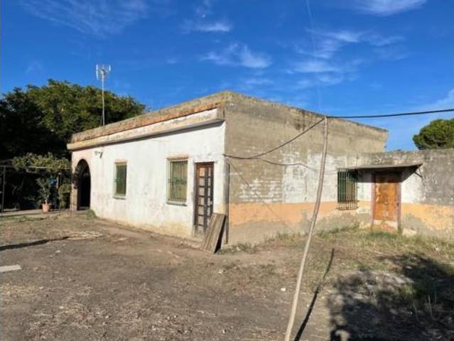 Chalet en venta en Carmona, Andalucía