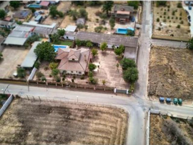 Chalet en venta en La Celada, Carmona