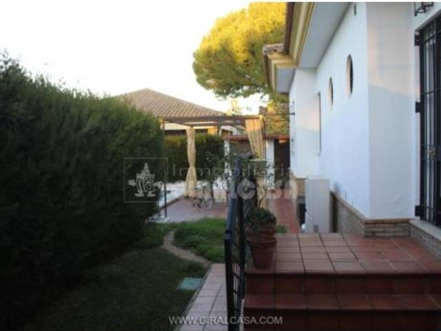Chalet en venta en La Cierva, Carmona