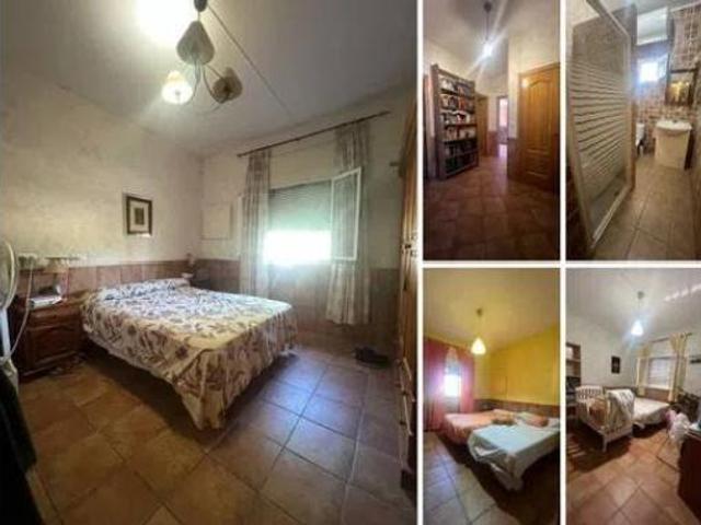 Chalet en venta en Carmona, Sevilla