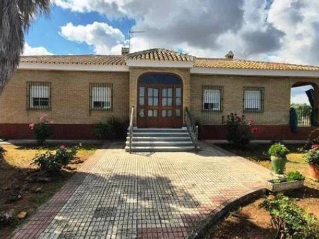 Chalet en venta en Urbanización Camposol, Carmona