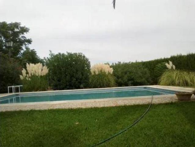 Chalet en venta en Pradollano, Carmona