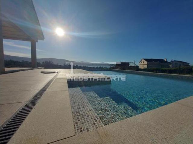 Chalet en venta en Muros, Galicia