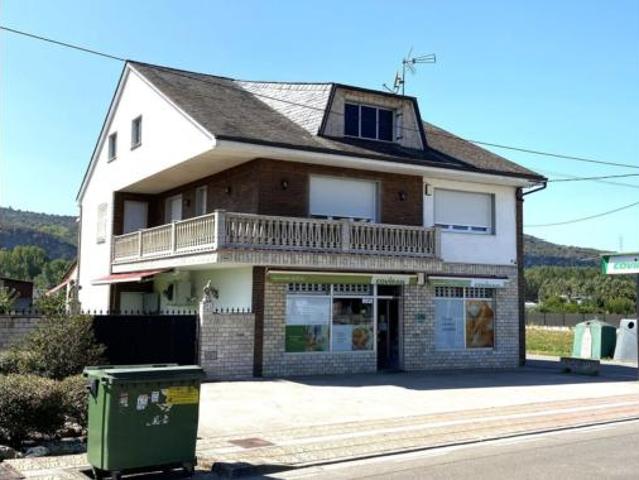 Chalet en venta en Villaverde de la Abadía, El Bierzo