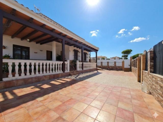 Chalet en venta en Nuevo Portil, Costa Occidental