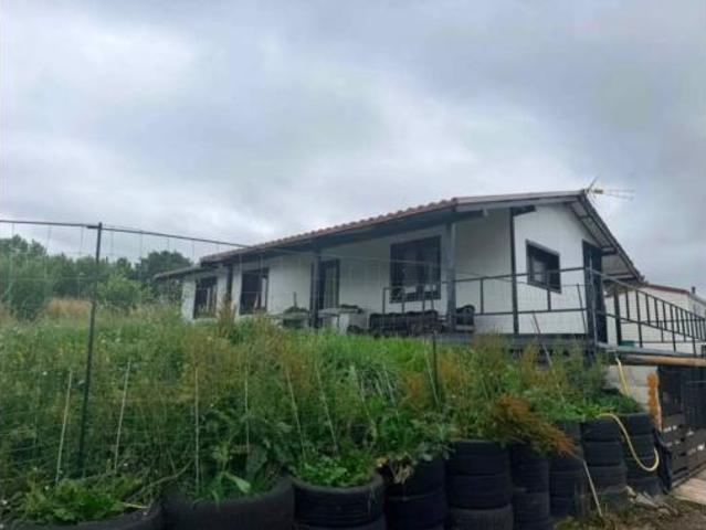 Chalet en venta en Cartes, Cantabria