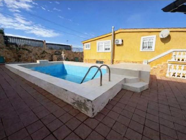 Chalet en venta en Casarrubios Del Monte, Castilla-La Mancha