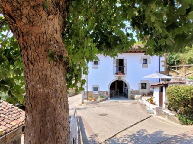 Chalet en venta en El Campu, Caso