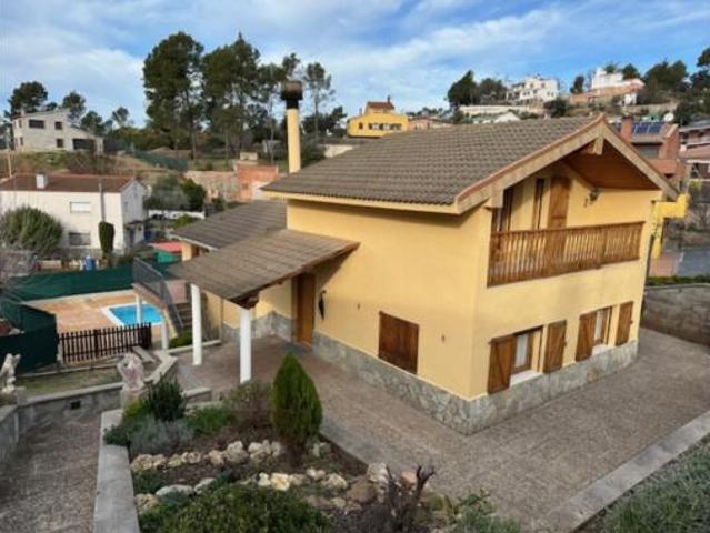 Chalet en venta en el Serrat de Castellnou, Bages