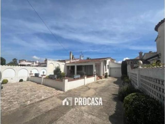Chalet en venta en Empuriabrava, Alt Empordà
