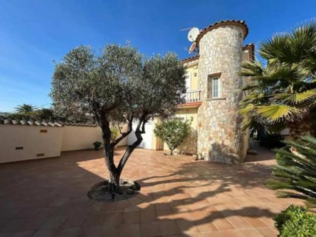 Chalet en venta en Empuriabrava, Alt Empordà