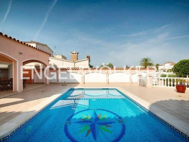 Chalet en venta en Empuriabrava, Alt Empordà
