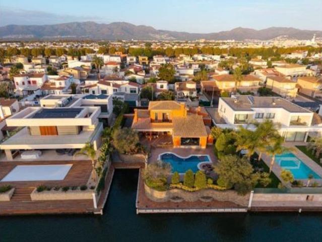 Chalet en venta en Empuriabrava, Alt Empordà