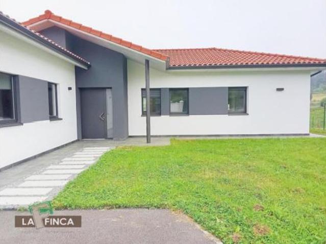 Chalet en venta en Avilés, Asturias