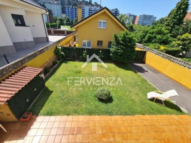 Chalet en venta en Piedrasblancas, Castrillón