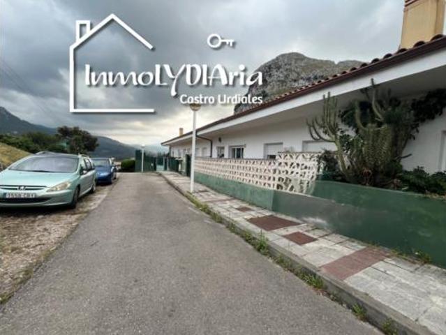 Chalet en venta en Sonabia, Castro-urdiales