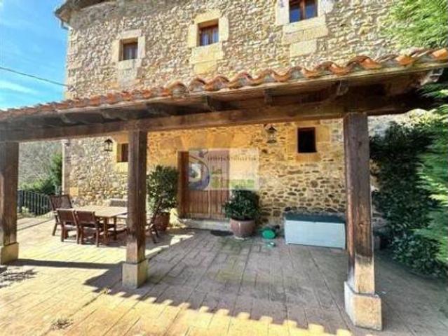 Chalet en venta en Montealegre, Castro-urdiales