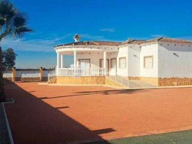 Chalet en venta en Catral, Valencia