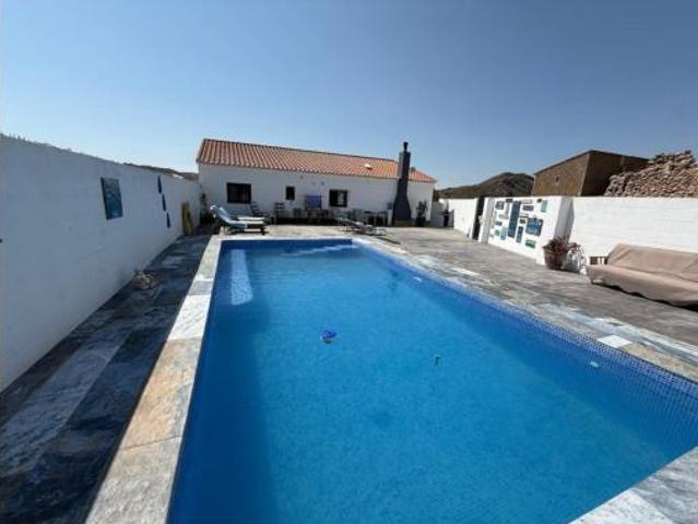 Chalet en venta en Caudete, Albacete
