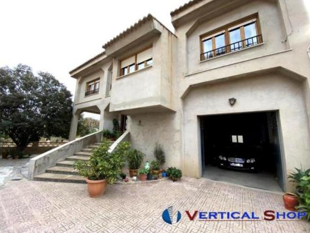 Chalet en venta en Caudete, Castilla-La Mancha