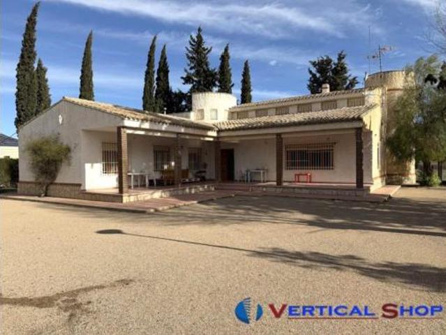 Chalet en venta en Caudete, Castilla-La Mancha