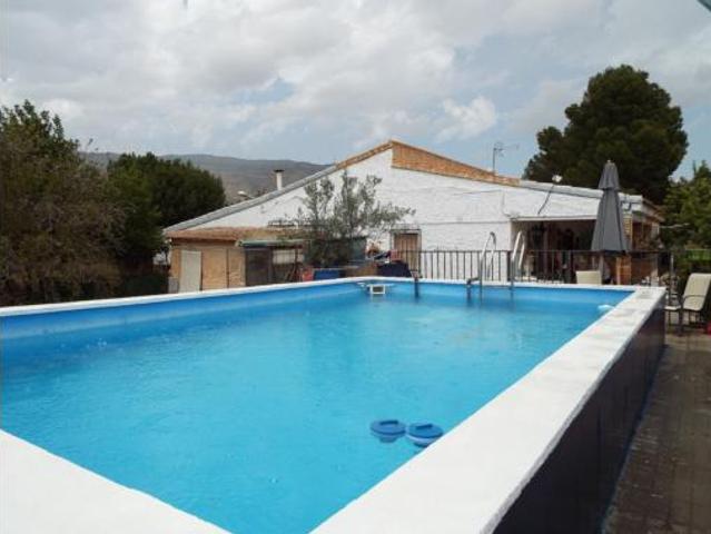 Chalet en venta en Caudete, Castilla-La Mancha