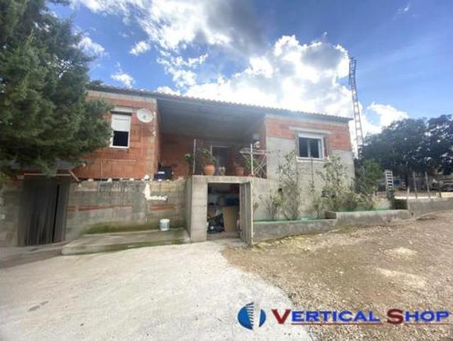 Chalet en venta en Caudete, Castilla-La Mancha