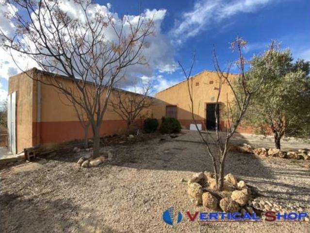 Chalet en venta en Caudete, Castilla-La Mancha