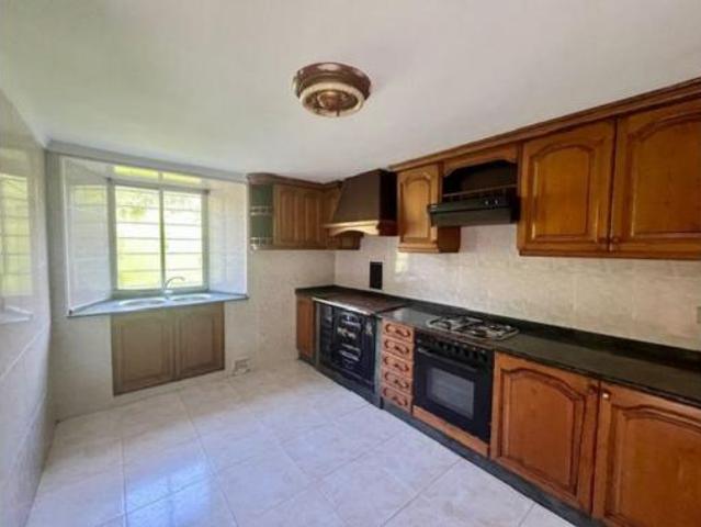Chalet en venta en San Román de Montoxo, Ferrol