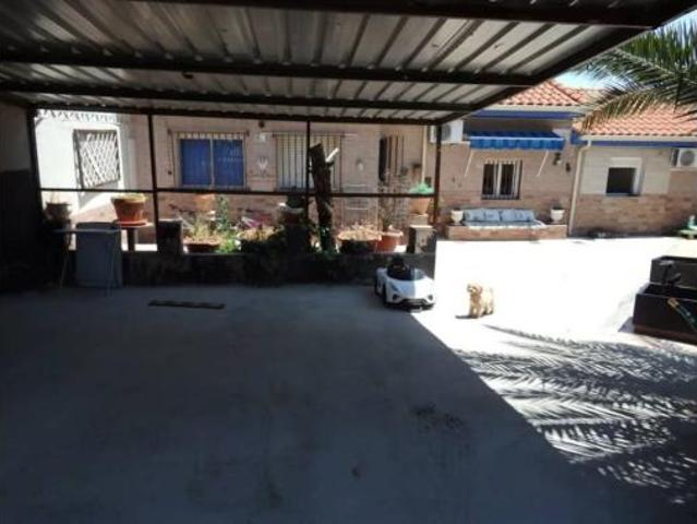 Chalet en venta en Cedillo Del Condado, Castilla-La Mancha