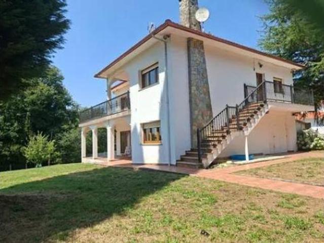 Chalet en venta en Cerdedo Cotobade, Pontevedra